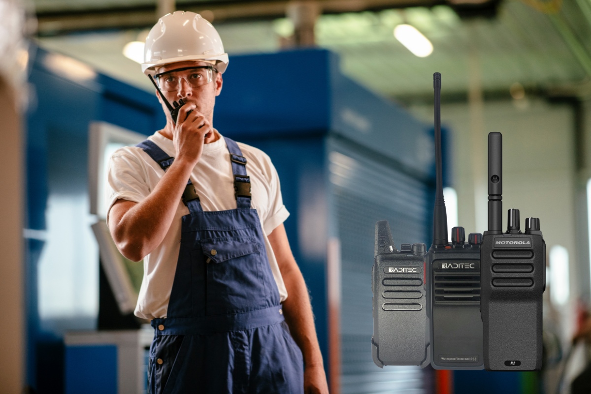Especialistas en radiocomunicación profesional utilizando radios de comunicación en entornos industriales en República Dominicana